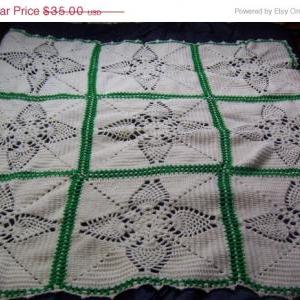 Hand Crocheted Afghan White And Green Lacy Flower..